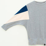 Sweatshirt - AMY - gemaakt van 4 verschillende gerecyclede stoffen - lichtroze, denim, grijsº - The Driftwood Tales